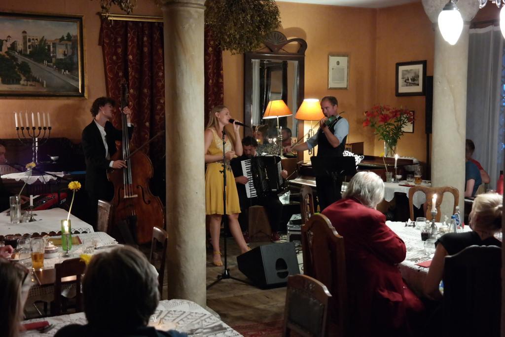 Austeria Klezmer Hois 克拉科夫 外观 照片